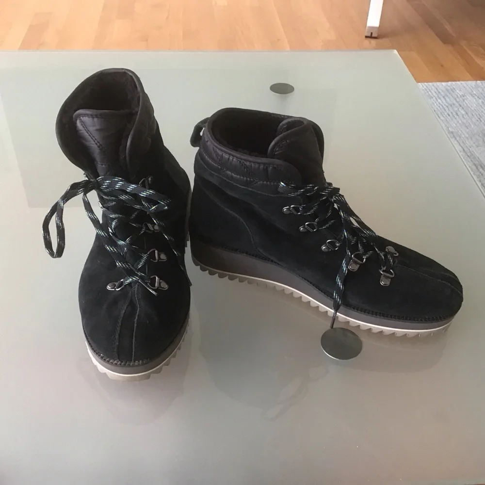 Ugg‎ Australia Birch Black Suede Leather Lace Up Wedge Hiking Snow Boots 8